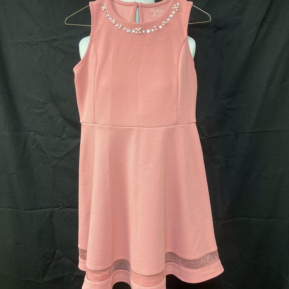 Formal sleeveless dress